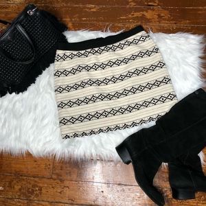 GAP | Go West black/white mini skirt sz6